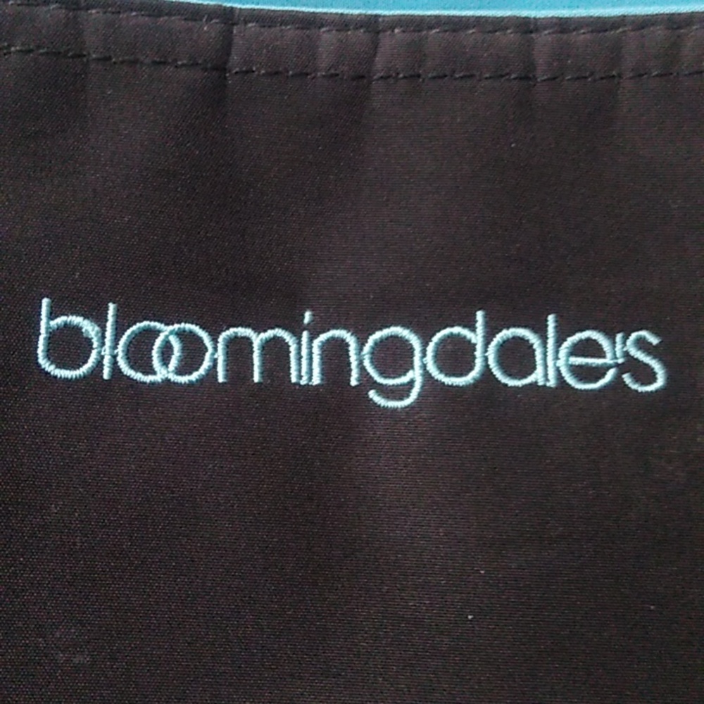 Bloomingdale's Large Black Tote - Picture 2 of 8